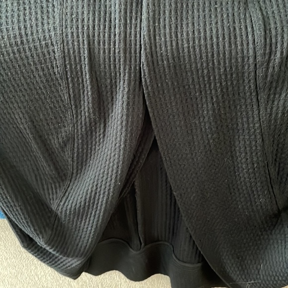 Daisy Fuentes sweater, size 2x. Black open front Tub X - Picture 6 of 7